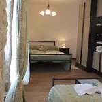 Zita Villa *